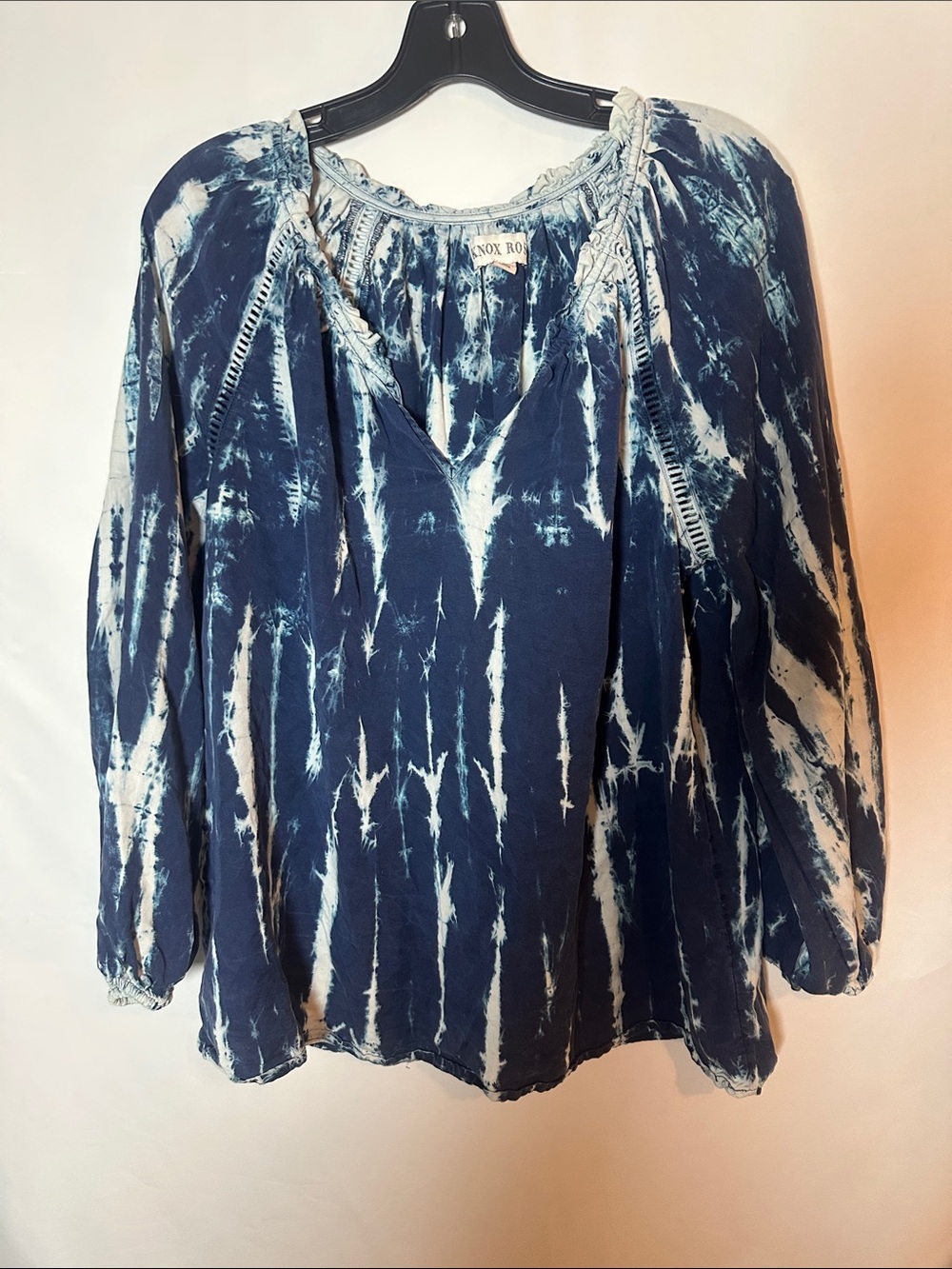 Knox Rose Navy and White Tie-Dye Peasant Tunic Top